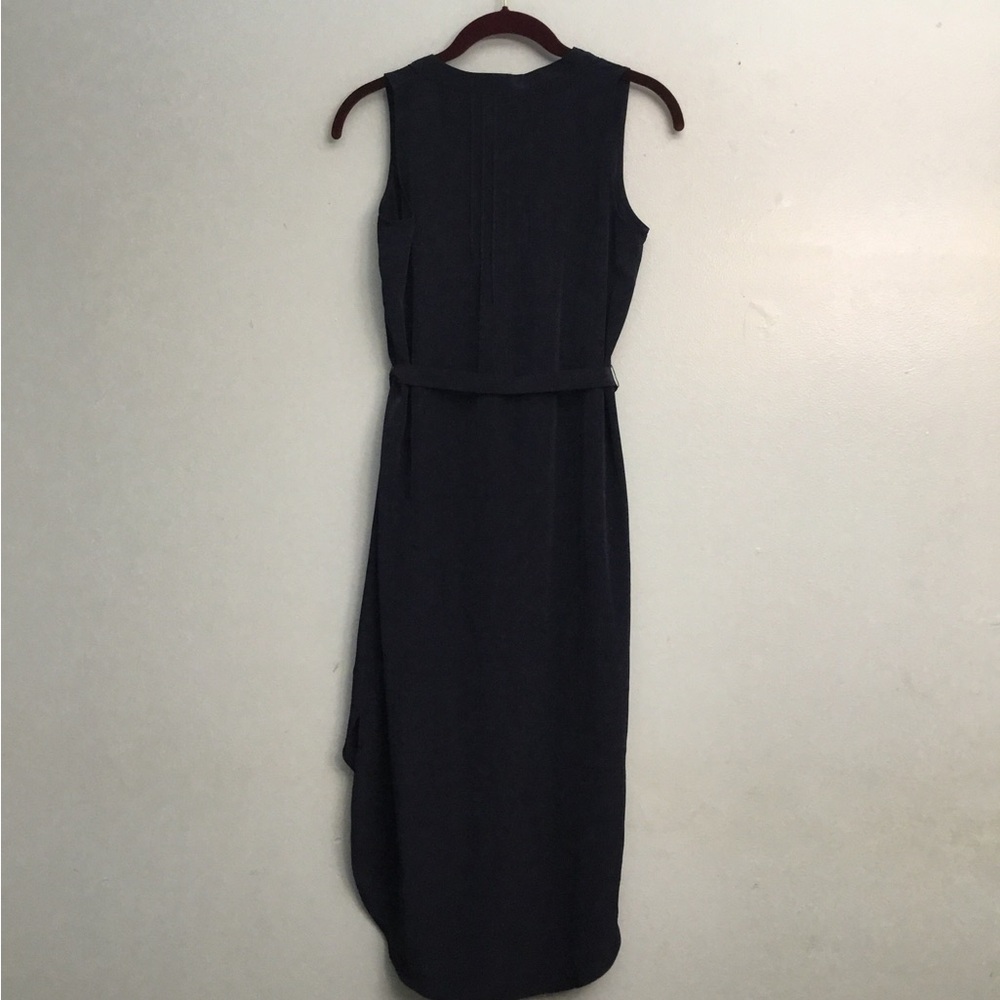 White House Black Market Sleeveless V-neck Sheath Dress - Picture 9 of 14